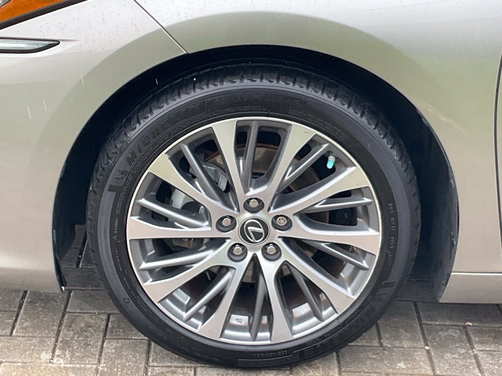 Used 2021 Lexus ES 250 w/ Premium Package AWD/4WD image 40