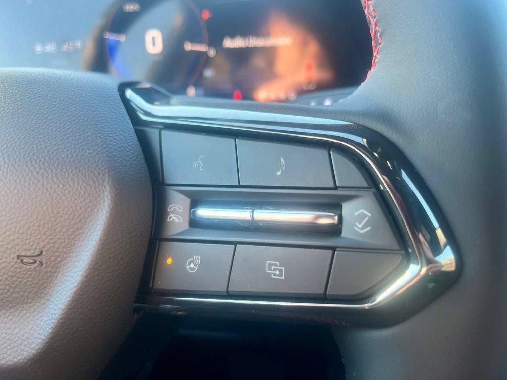 New 2025 Chevrolet Equinox EV RS w/ Active Safety Package 3 AWD/4WD image 15
