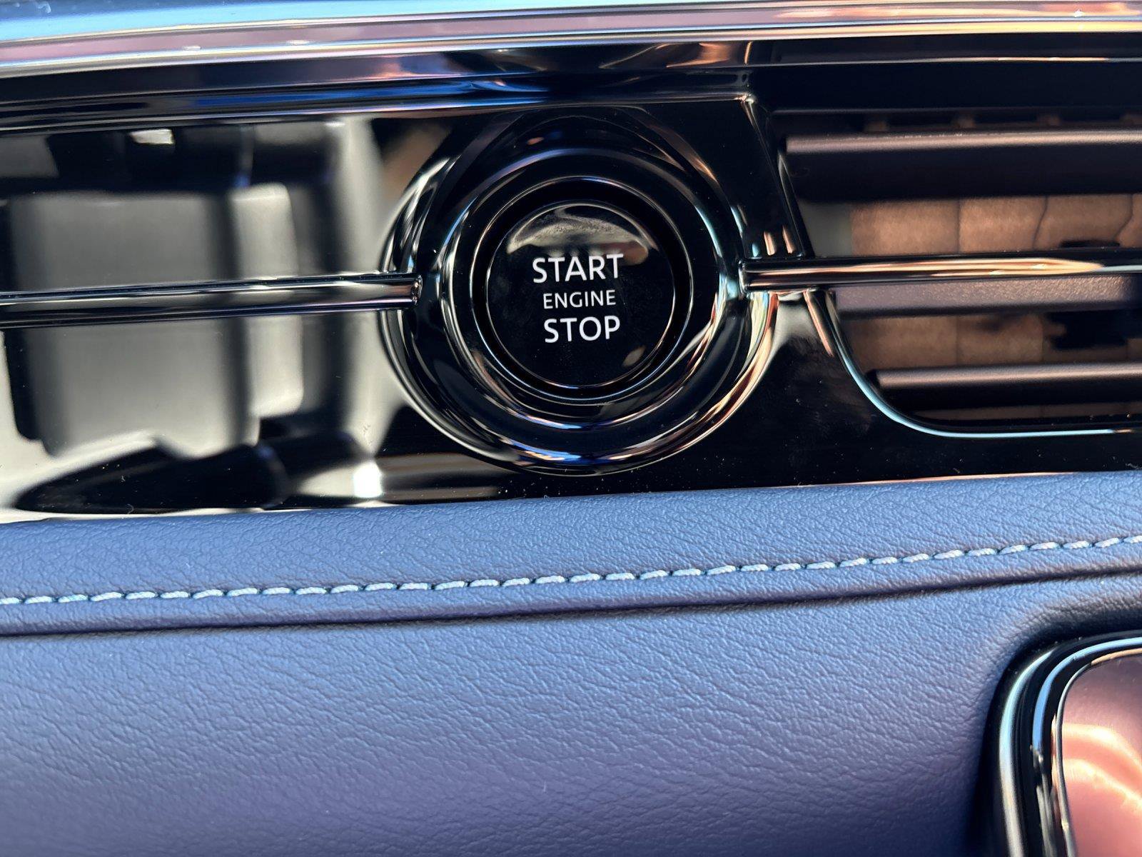 New 2027 INFINITI QX80 Sensory AWD/4WD image 23
