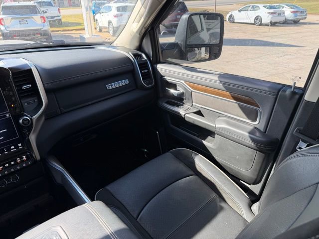 Used 2024 RAM 3500 Laramie AWD/4WD image 39