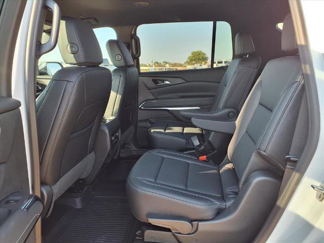 New 2026 Chevrolet Traverse LT w/ Midnight/Sport Edition image 18