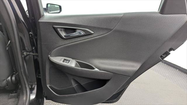 Used 2025 Chevrolet Malibu LT FWD image 21