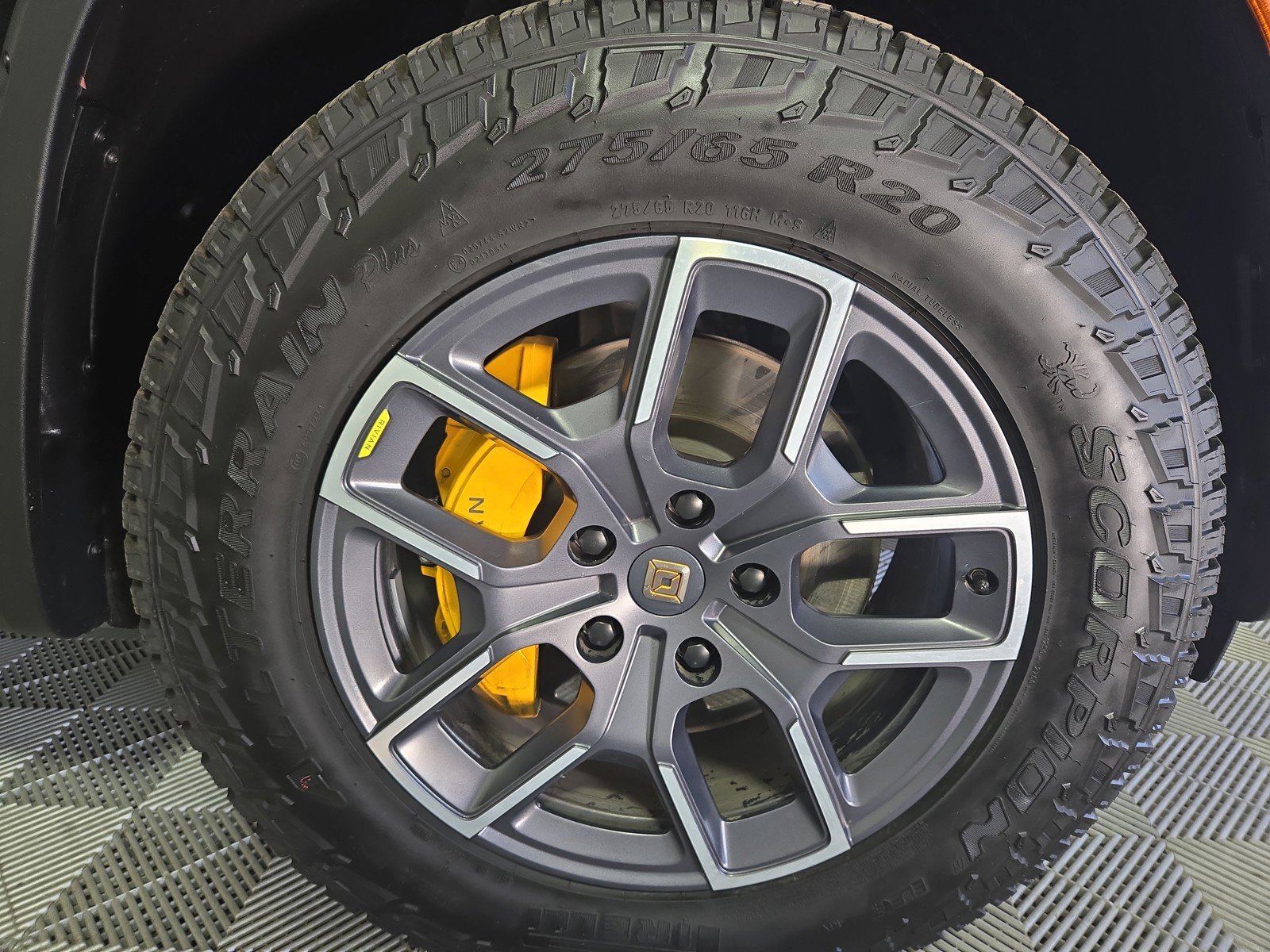 Used 2022 Rivian R1T Launch Edition image 11
