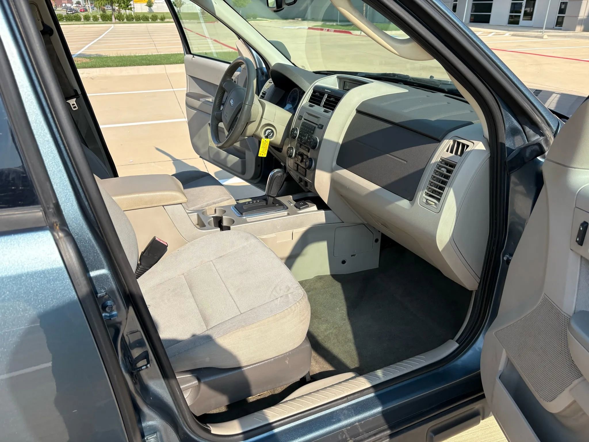 Used 2011 Ford Escape 4WD Hybrid image 18