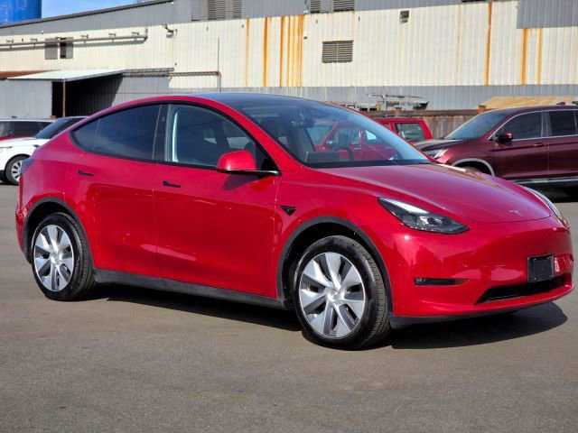 Used 2023 Tesla Model Y Long Range image 1