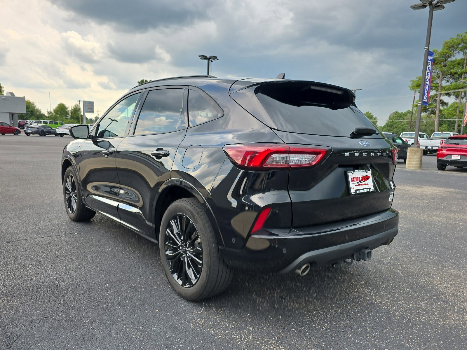 Used 2024 Ford Escape ST-Line Elite w/ Premium Technology Package image 7