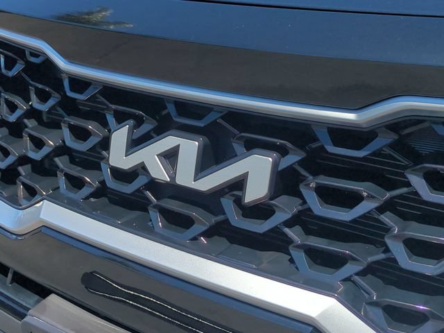 Used 2023 Kia Sorento LX FWD image 10