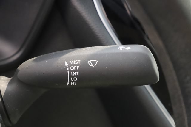 Used 2025 Toyota Corolla LE FWD image 31
