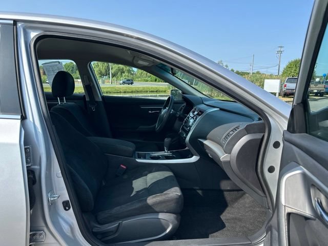 Used 2015 Nissan Altima 2.5 S w/ Power Driver Seat Package FWD image 19