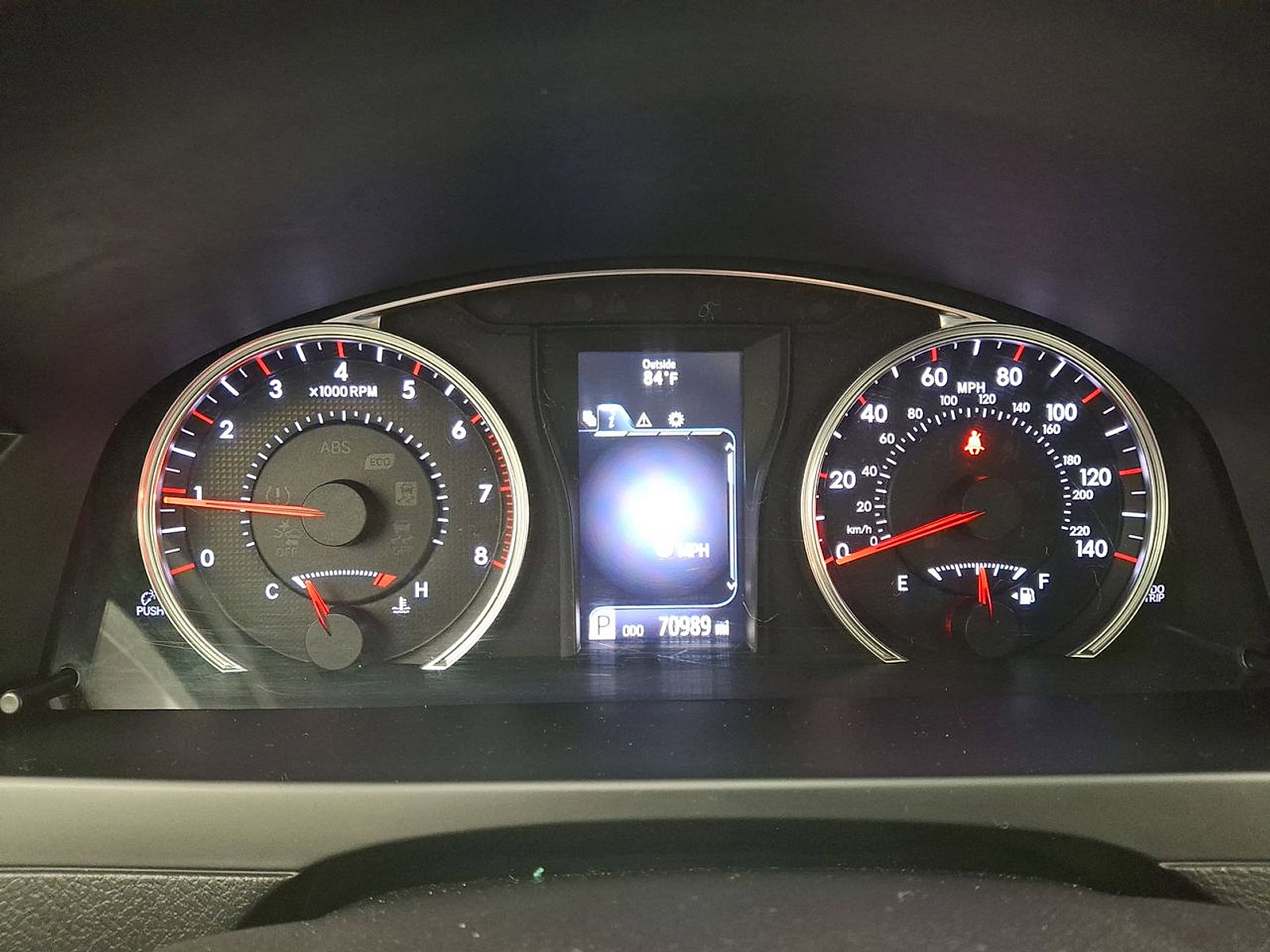 Used 2017 Toyota Camry SE w/ Moonroof Package image 13