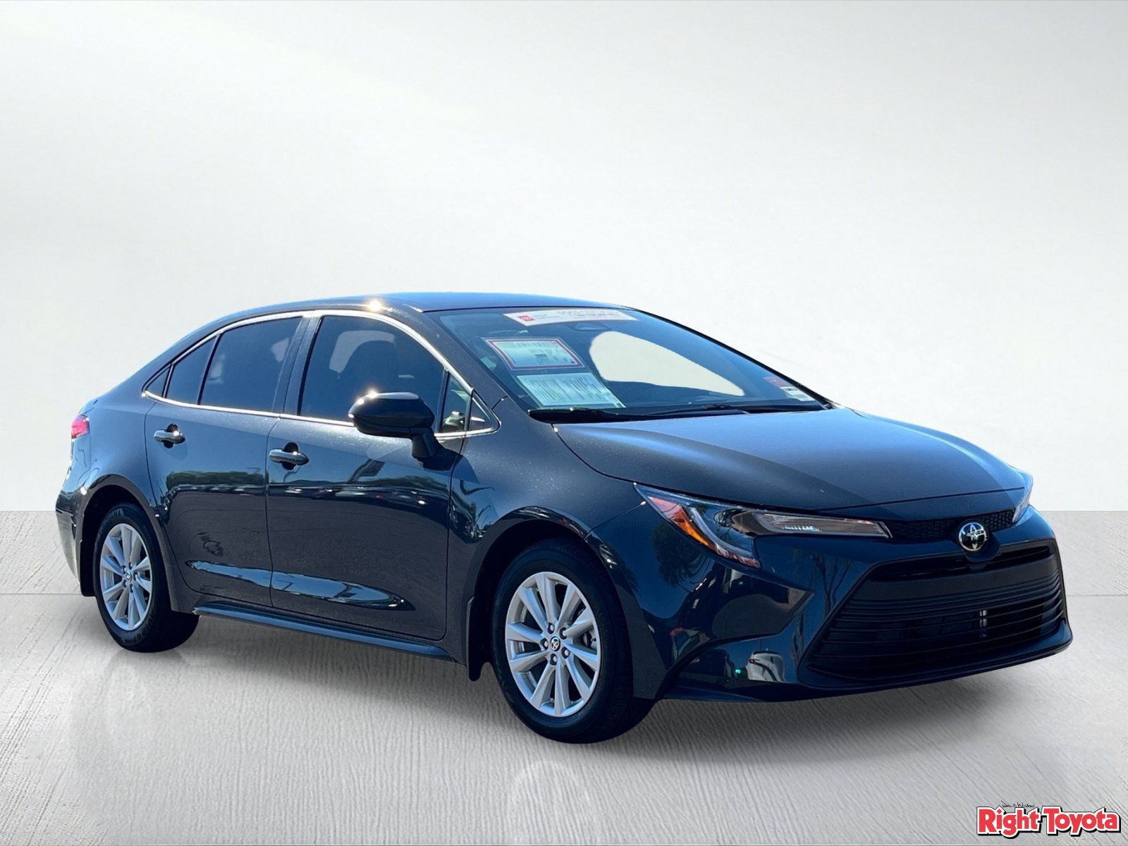 Certified 2026 Toyota Corolla LE w/ LE Premium Package FWD image 9