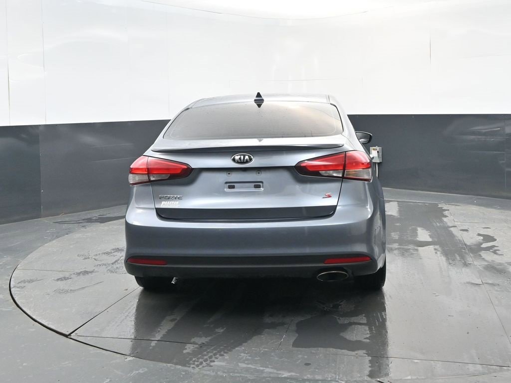 Used 2017 Kia Forte S image 4