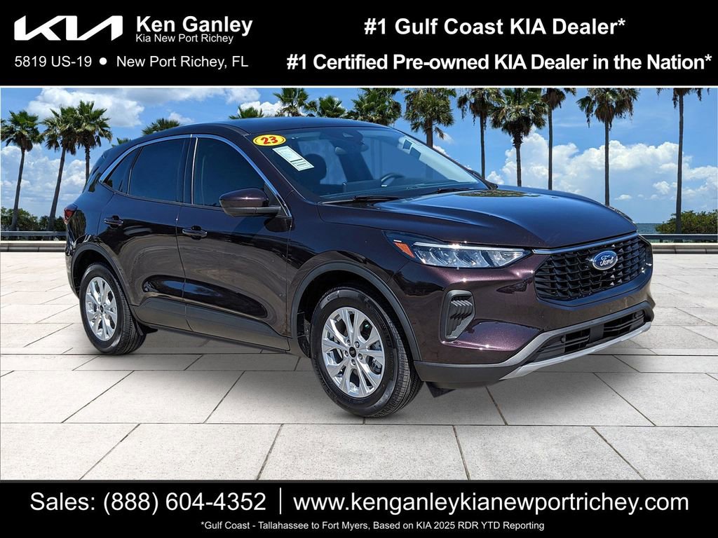 Used 2023 Ford Escape Active w/ Tech Pack #2 image 1