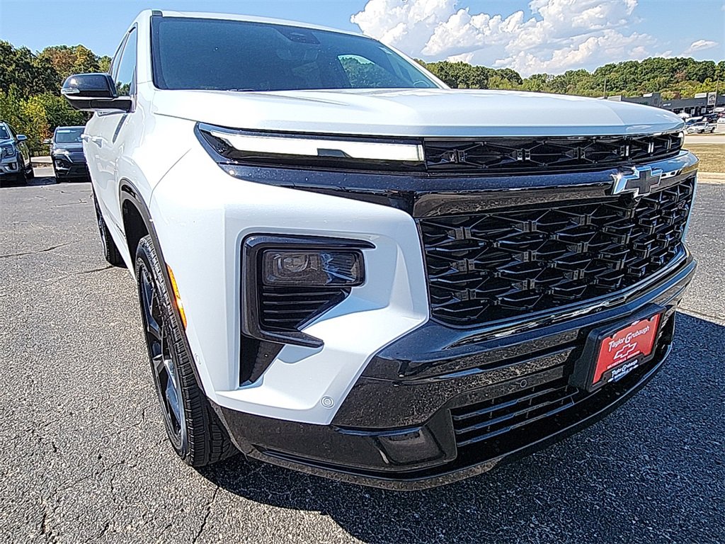 New 2026 Chevrolet Traverse RS image 11