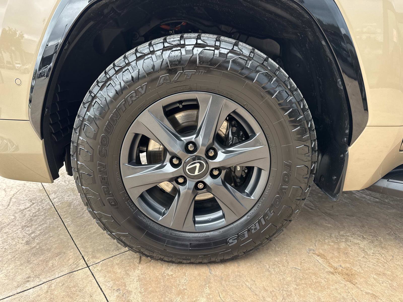 Certified 2025 Lexus LX 700h Overtrail image 10