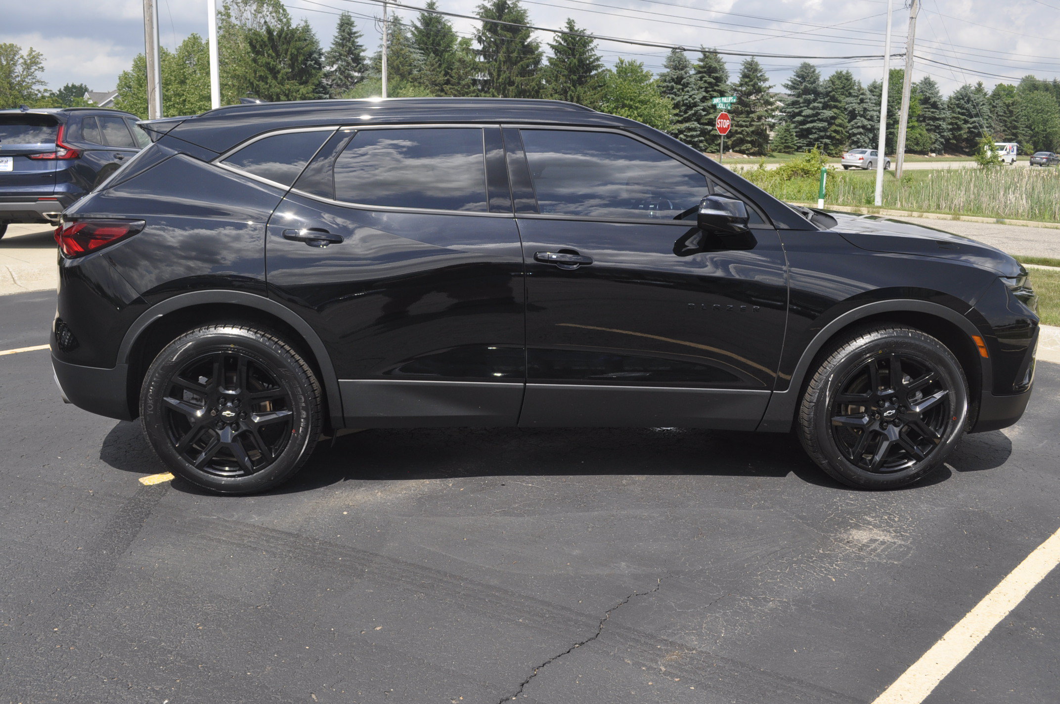 Used 2021 Chevrolet Blazer LT w/ Sound & Technology Package FWD image 8
