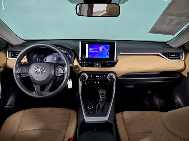 Used 2023 Toyota RAV4 LE AWD/4WD image 25