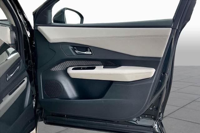 Certified 2023 Nissan Ariya FWD image 22