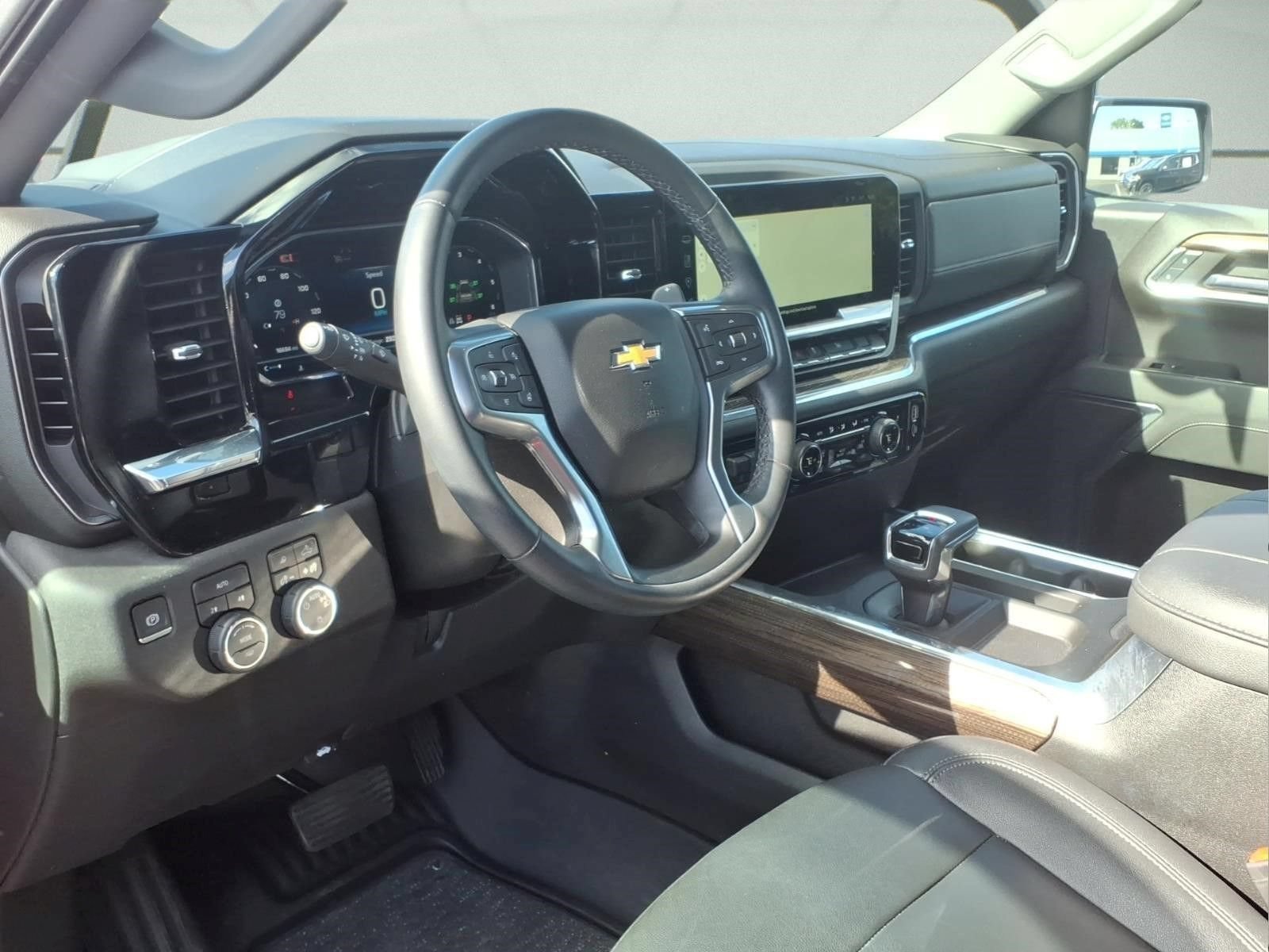 Certified 2024 Chevrolet Silverado 1500 LT w/ Safety Package AWD/4WD image 7