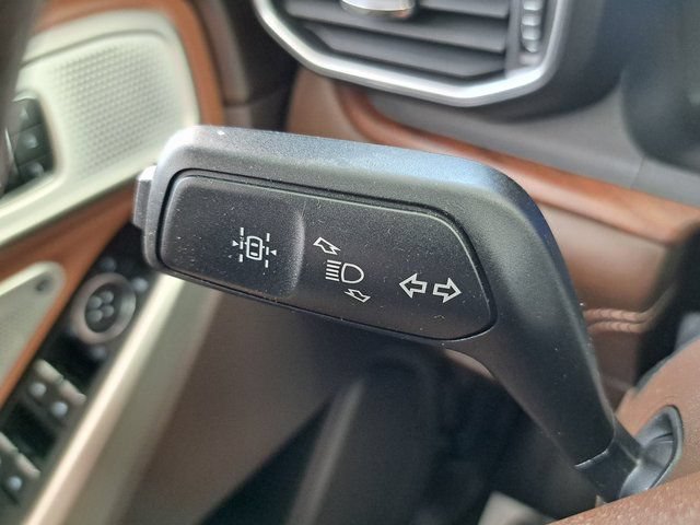 Used 2022 Ford Explorer King Ranch w/ Premium Technology Package AWD/4WD image 12