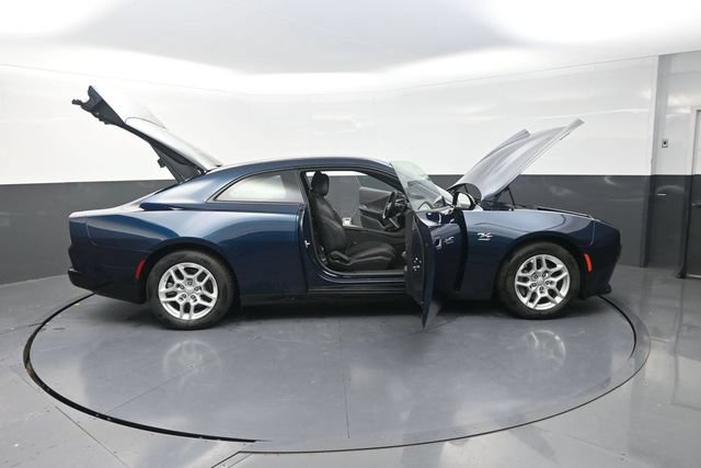 Used 2025 Dodge Charger Daytona R/T w/ Sun & Sound Package AWD/4WD image 35