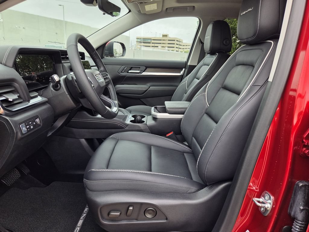 Used 2026 GMC Terrain Denali AWD/4WD image 26