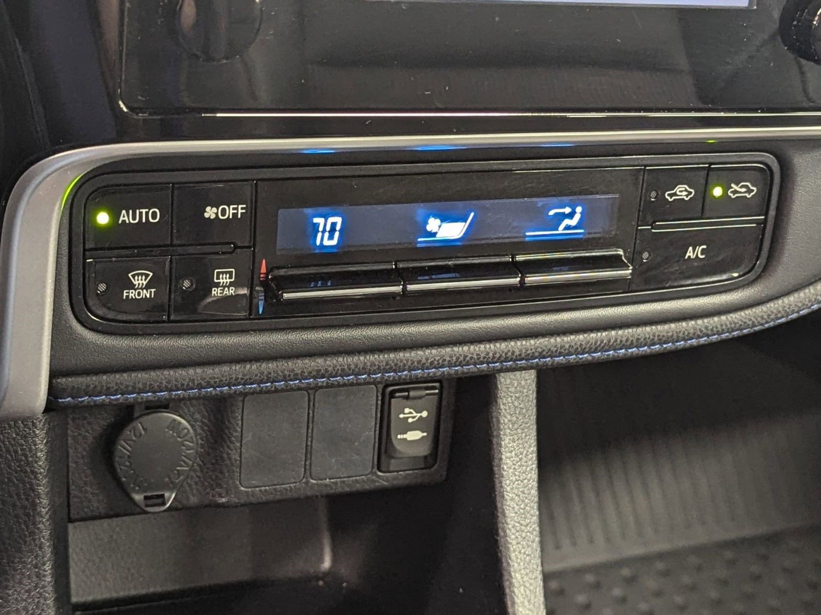 Used 2017 Toyota Corolla SE w/ Carpet Mat Package (TMS) image 21