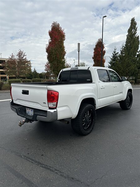 Used 2016 Toyota Tacoma SR5 w/ SR5 Appearance Package (SN) RWD image 34