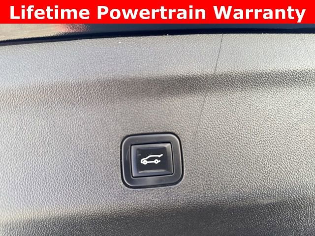 Used 2022 Chevrolet Tahoe RST w/ Sport Performance Package image 30