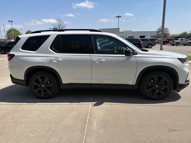 Used 2025 Honda Pilot Black Edition image 6