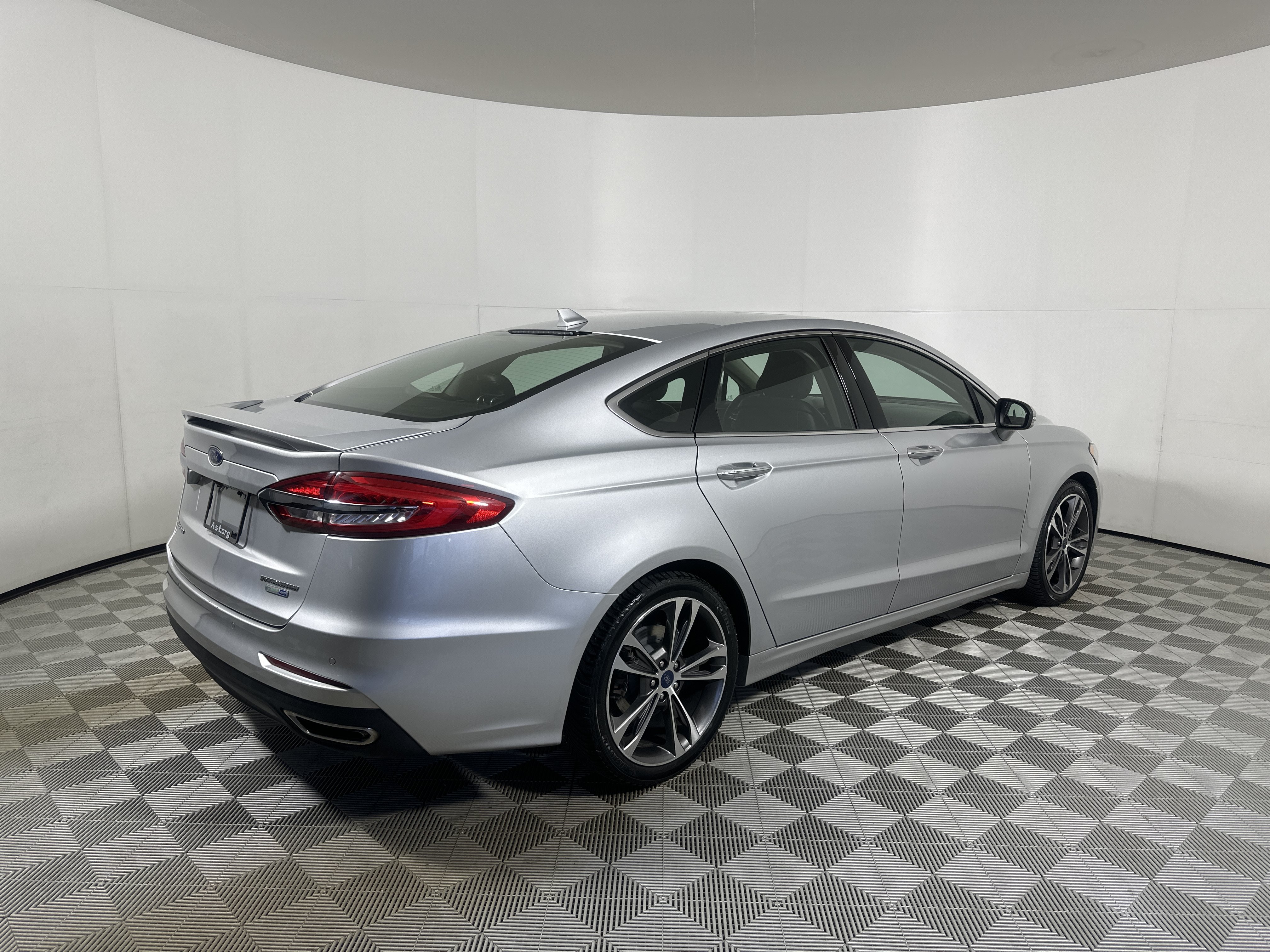 Used 2019 Ford Fusion Titanium AWD/4WD image 7