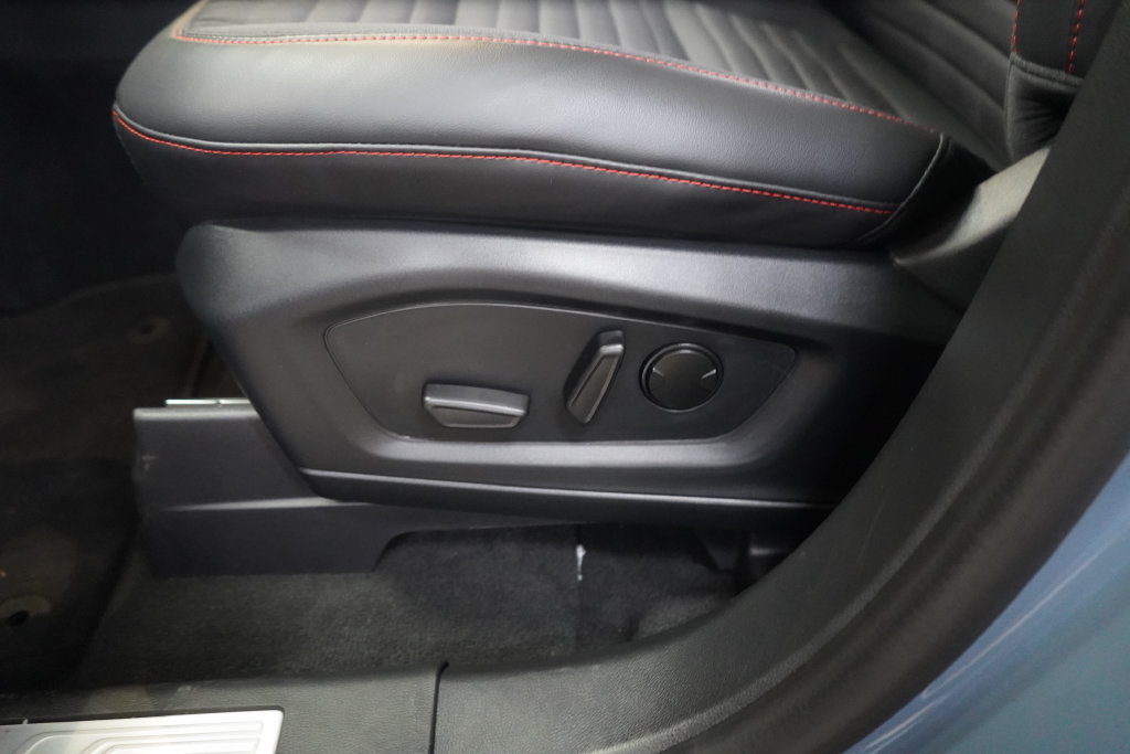 New 2027 Ford Explorer ST-Line w/ Premium Package AWD/4WD image 18