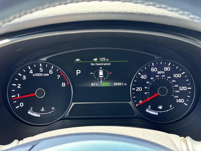 Used 2017 Kia Soul + w/ Primo Package FWD image 28