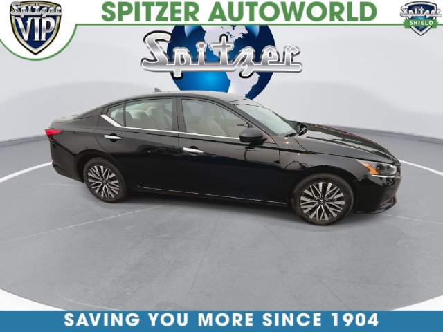 Used 2024 Nissan Altima 2.5 SV FWD image 16