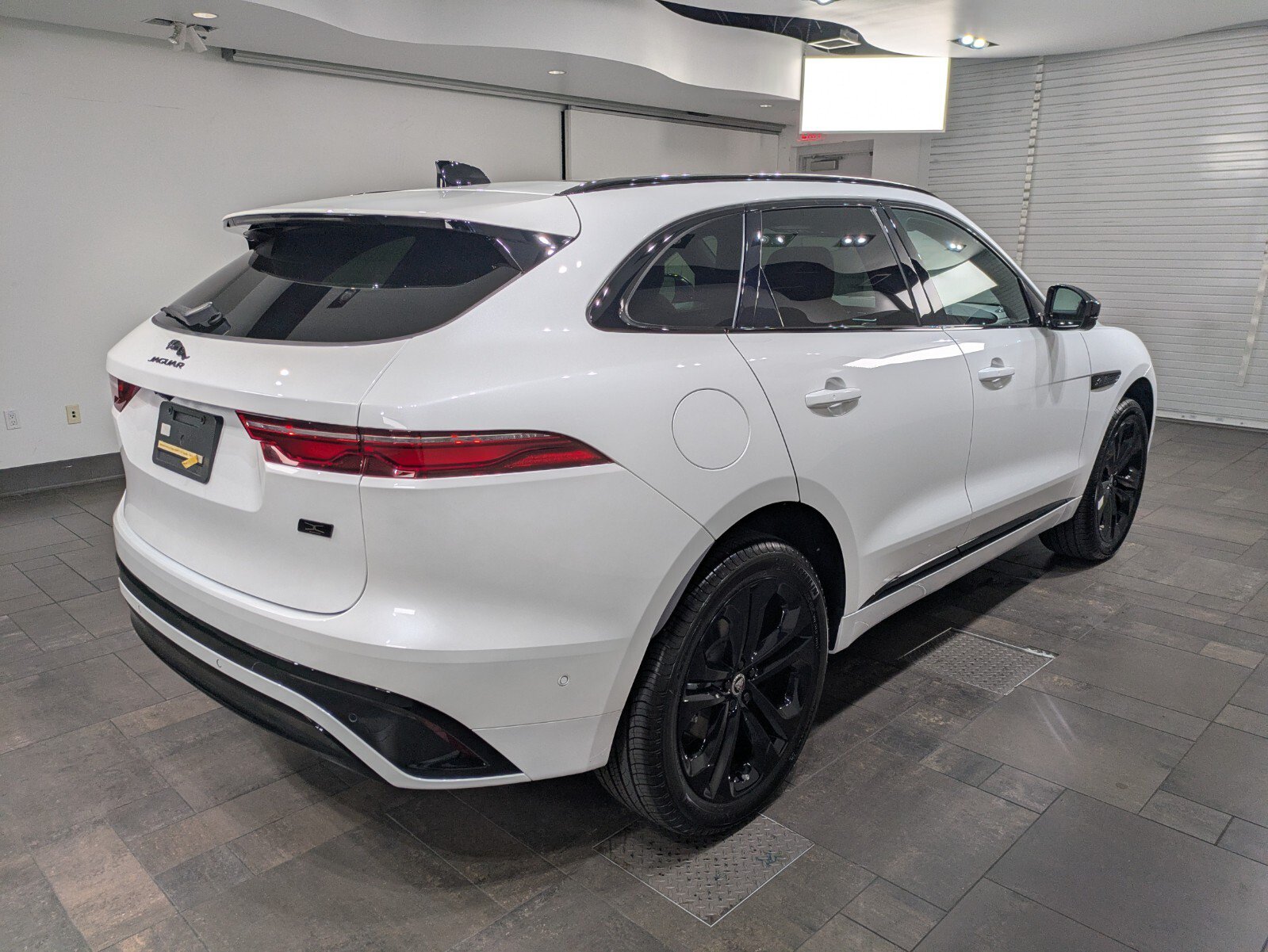 New 2026 Jaguar F-PACE R-Dynamic S AWD/4WD image 27
