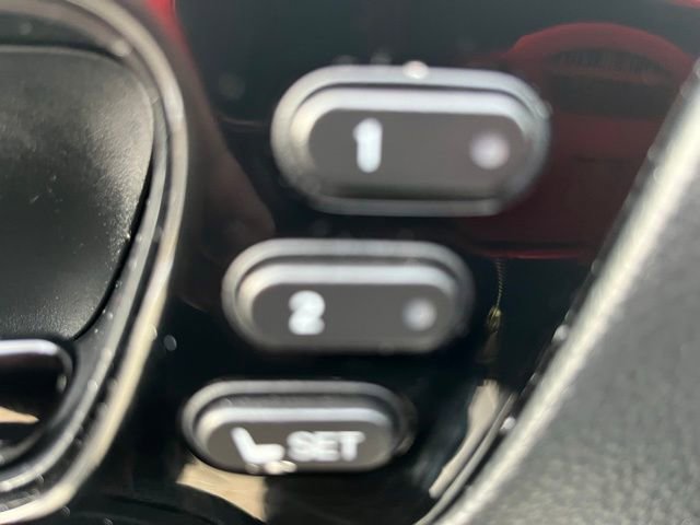 Used 2023 Honda Odyssey Elite image 12