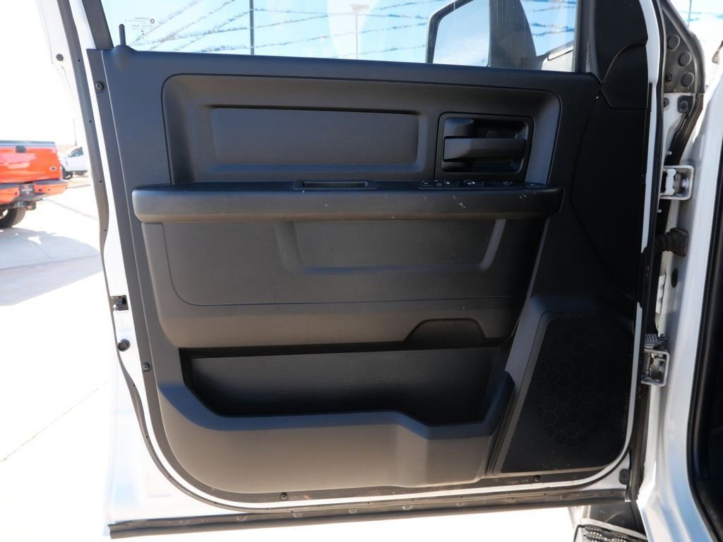 Used 2023 RAM 3500 Tradesman w/ Chrome Appearance Group AWD/4WD image 35