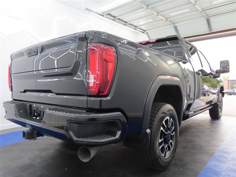 Used 2023 GMC Sierra 2500 Denali w/ Denali Black Diamond Edition AWD/4WD image 11