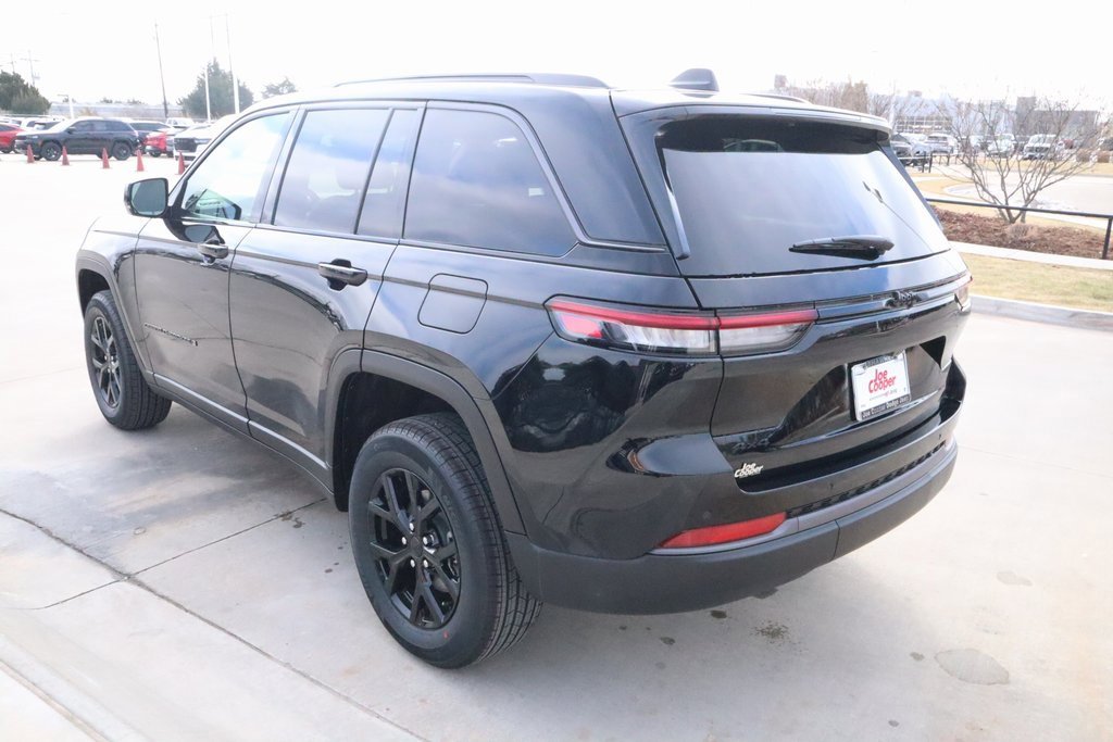 New 2026 Jeep Grand Cherokee Laredo image 23