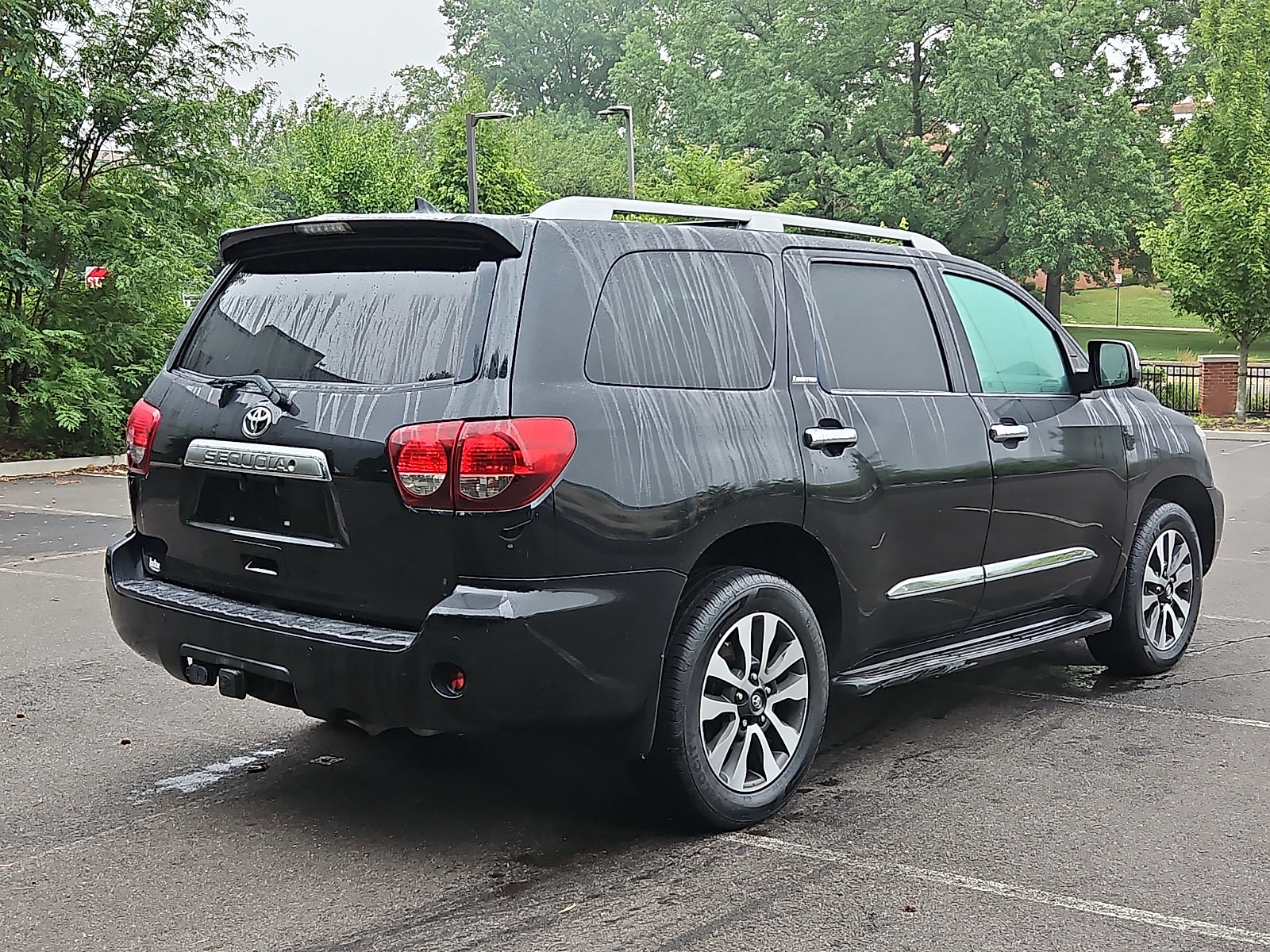 Used 2018 Toyota Sequoia Limited w/ Safety & Convenience Package AWD/4WD image 6