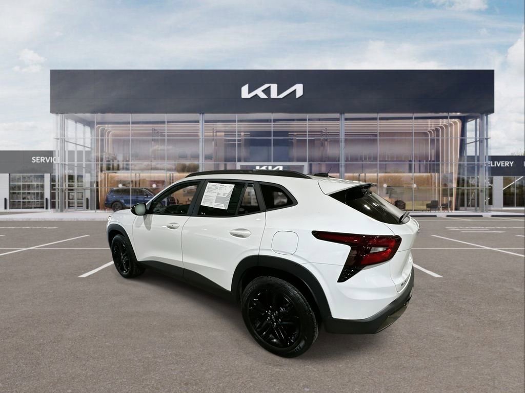 Used 2025 Chevrolet Trax ACTIV w/ Driver Confidence Package image 6