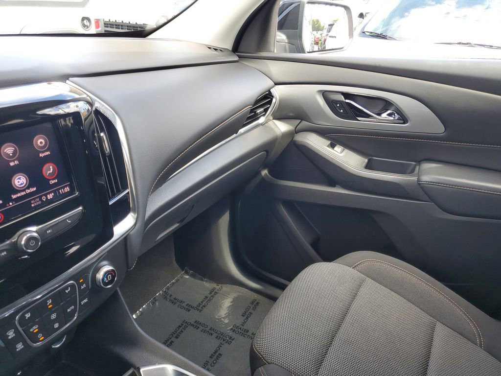 Used 2021 Chevrolet Traverse LS image 19
