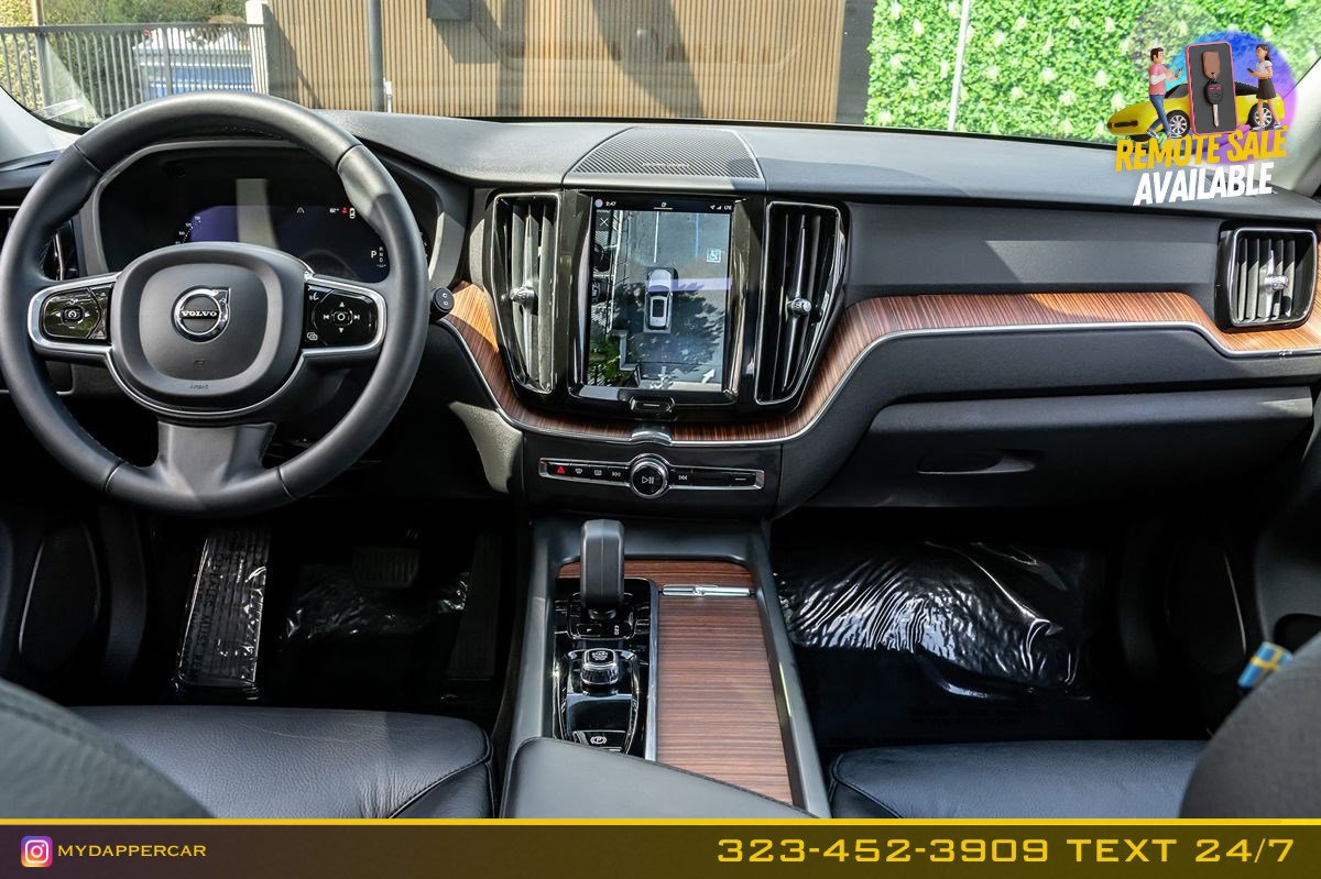 Used 2023 Volvo XC60 B5 Plus AWD/4WD image 22