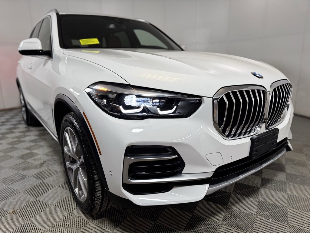 Used 2022 BMW X5 xDrive40i w/ Premium Package image 7