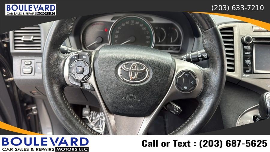 Used 2013 Toyota Venza XLE AWD/4WD image 23