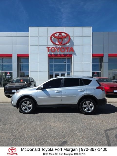 Used 2015 Toyota RAV4 XLE image 2