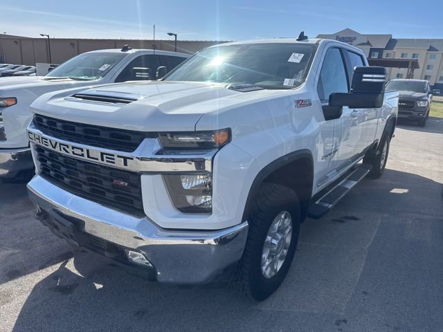 Used 2023 Chevrolet Silverado 2500 LT w/ Convenience Package image 3