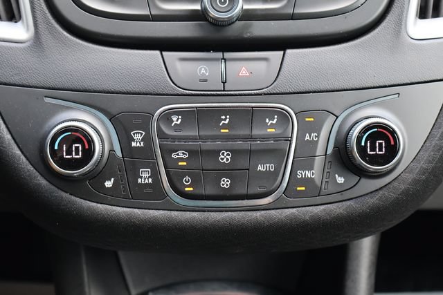 Used 2025 Chevrolet Malibu LT FWD image 16