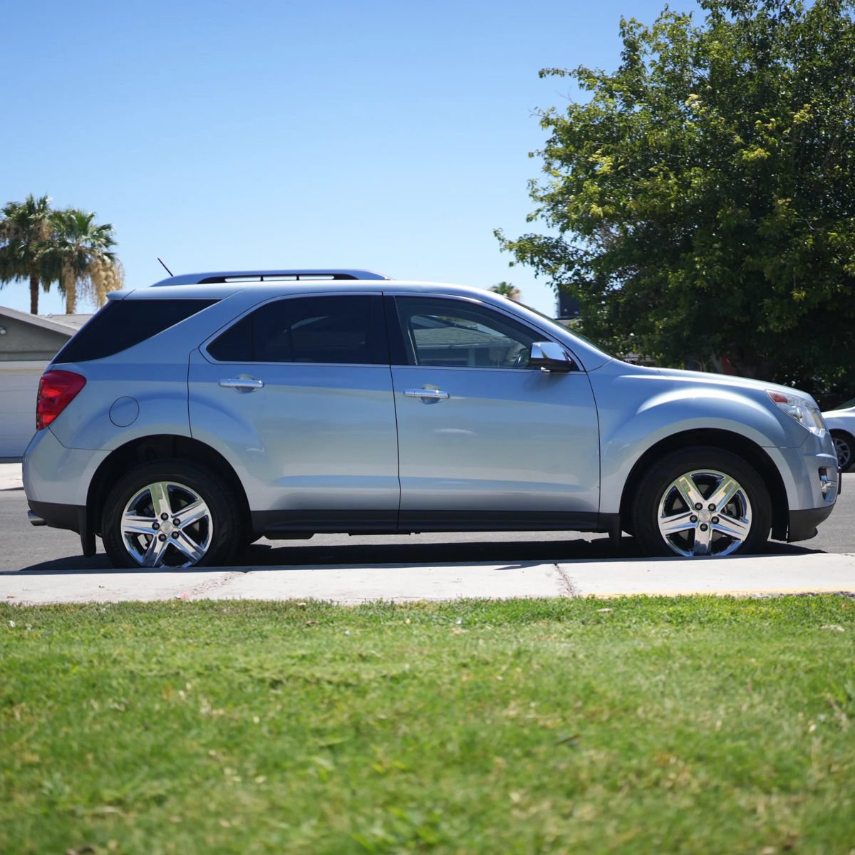 Used 2015 Chevrolet Equinox LTZ w/ LPO, Protection Package AWD/4WD image 14