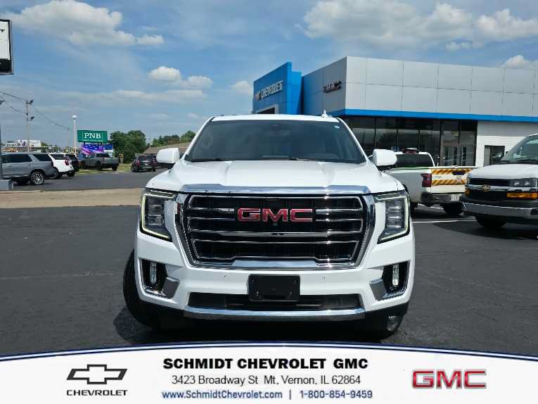 Used 2022 GMC Yukon XL SLT w/ SLT Premium Package AWD/4WD image 2